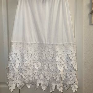 *sold* The Original Dainty Jewell’s Scalloped Layering Slip Extender in White